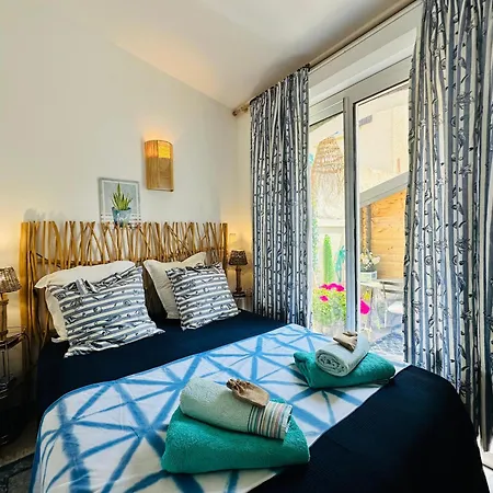 Les Pivoines Borgo (Corsica)