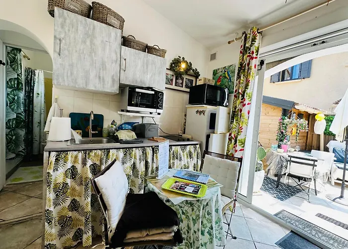 Les Pivoines בית נופש